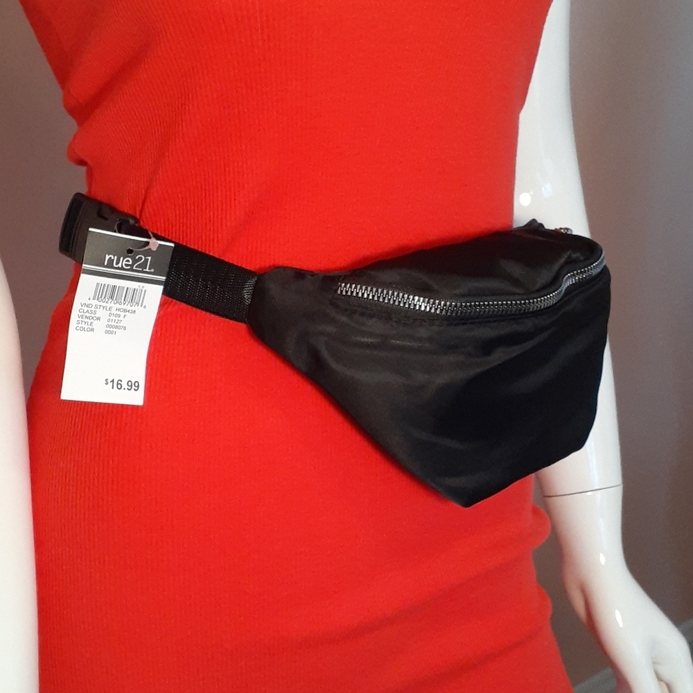 Black Fanny Pack